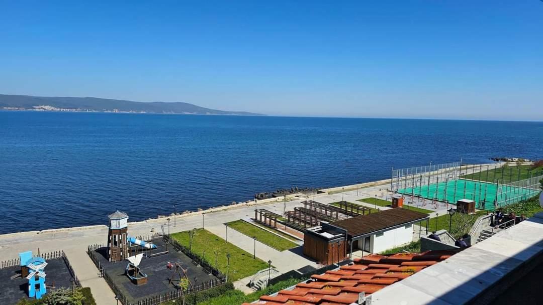 Хоризонт Apartment Nesebar Ngoại thất bức ảnh
